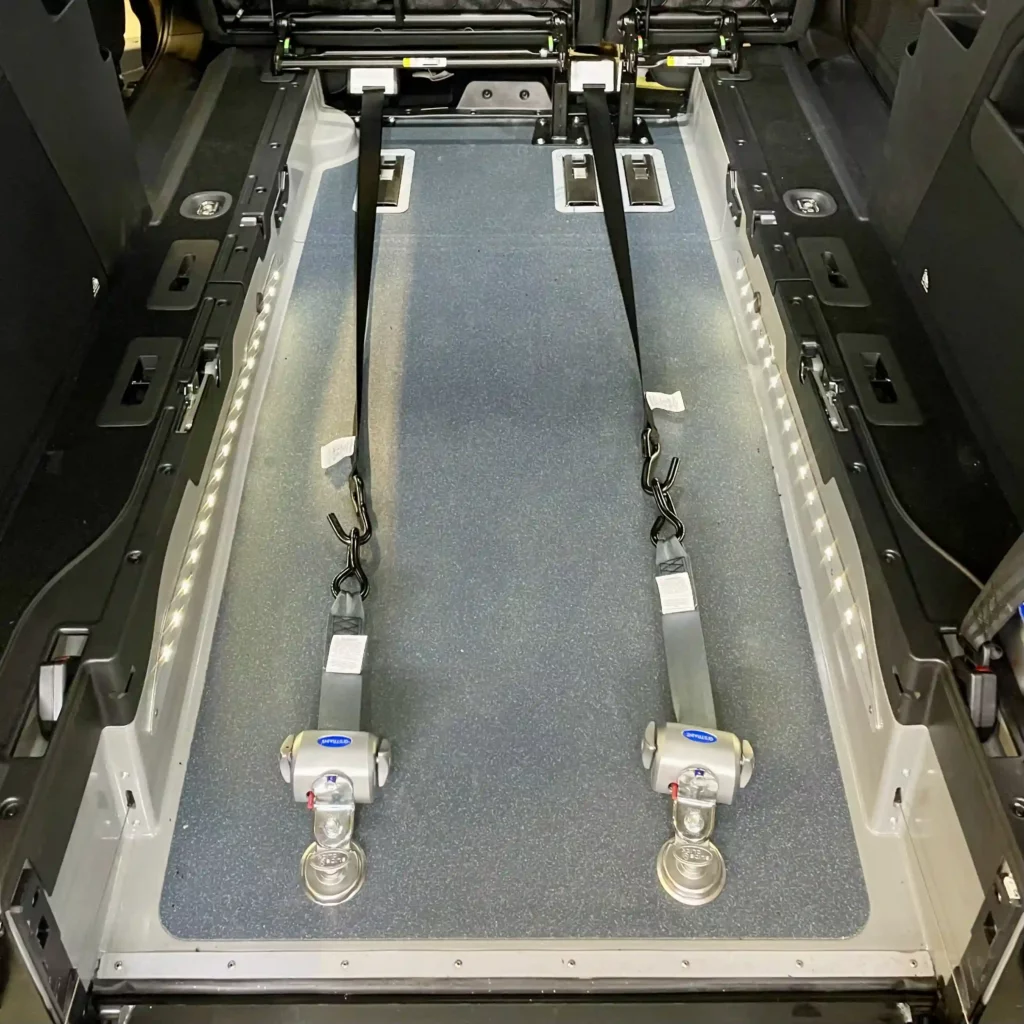 FORD Tourneo Grand Connect XL enrouleurs banquette relevée