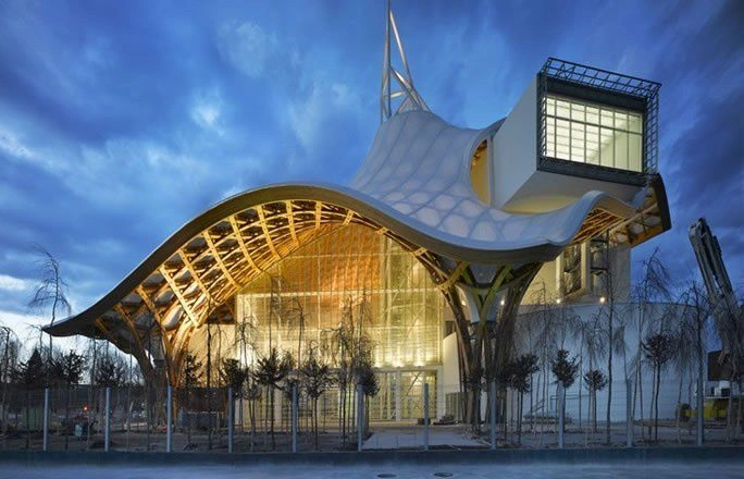 Vue extérieur du centre pompidou à Metz