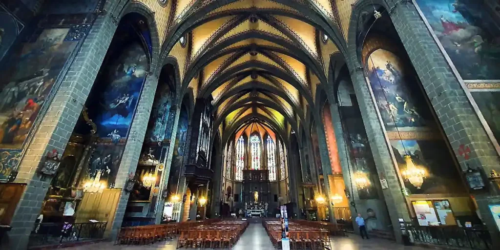 Perpignan La Cathédrale Saint-Jean-Baptiste vue de l'interieur