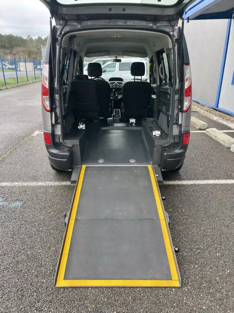 RENAULT Kangoo TPMR 3+1 Gris rampe ouverte
