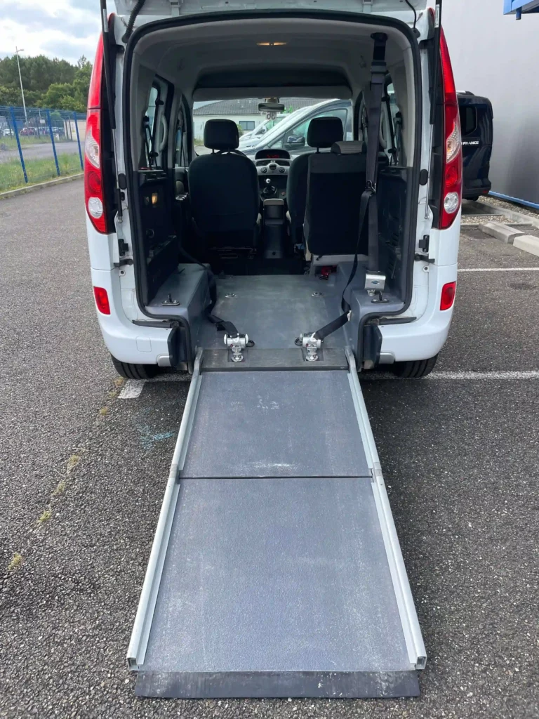 RENAULT Kangoo TPMR 3 + 1 blanc 2011 Pepite rampe ouverte