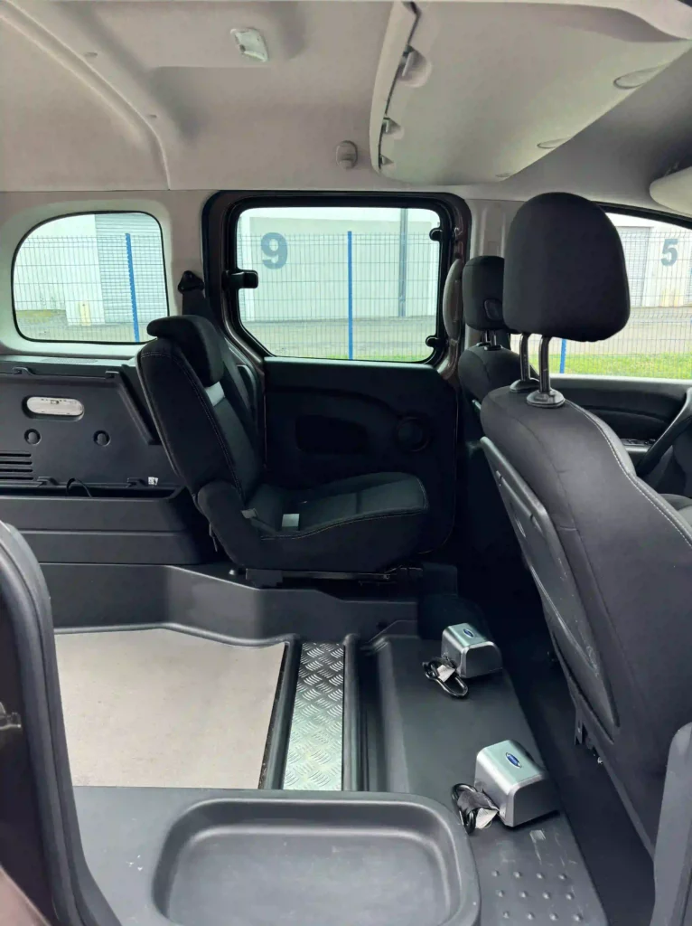 RENAULT Kangoo TPMR MARRON 4 + 1 siège arrière droit