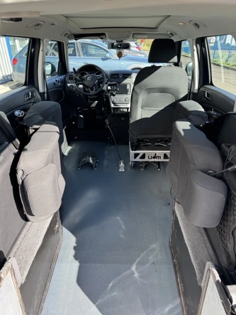 SKODA Yeti TPMR bleu intérieur siège avant droit